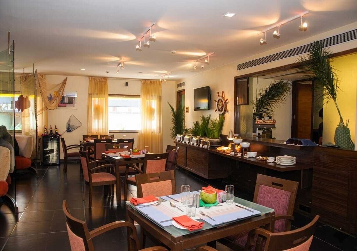 2 bar/lounge, pub, pub