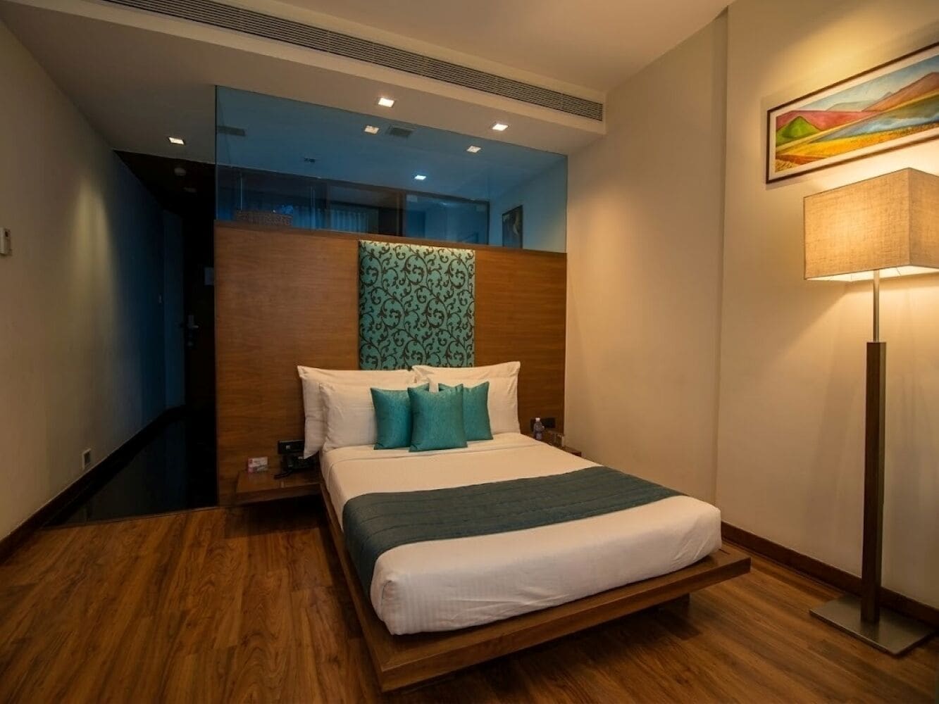 Executive Single Room | Premium bedding, minibar, in-room safe, desk