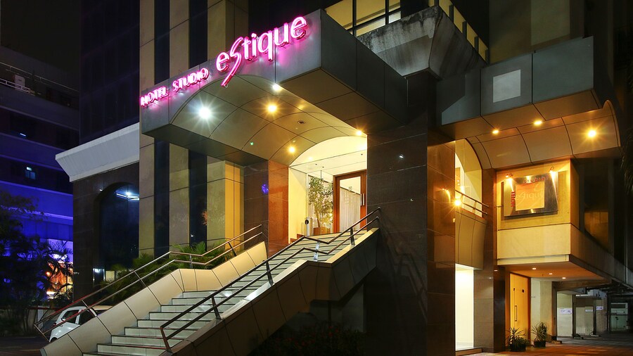 Hotel Studio Estique