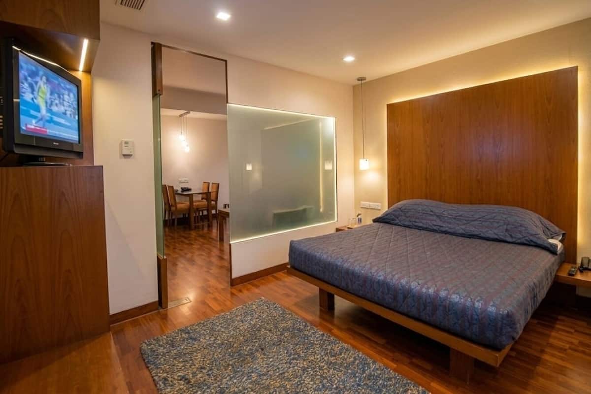 King Suite | Coin séjour | Télévision