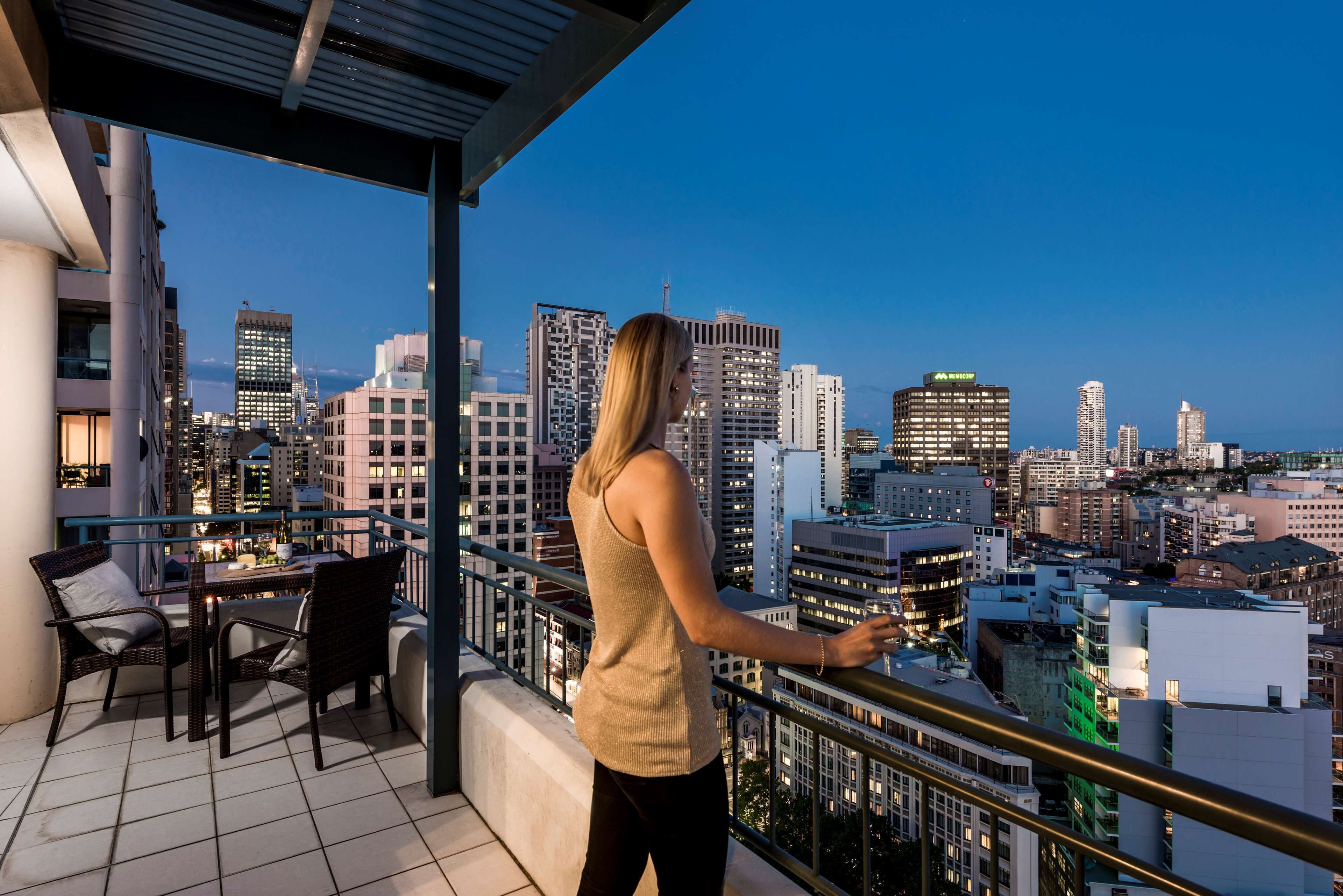 Oaks Sydney Castlereagh Suites — image 13