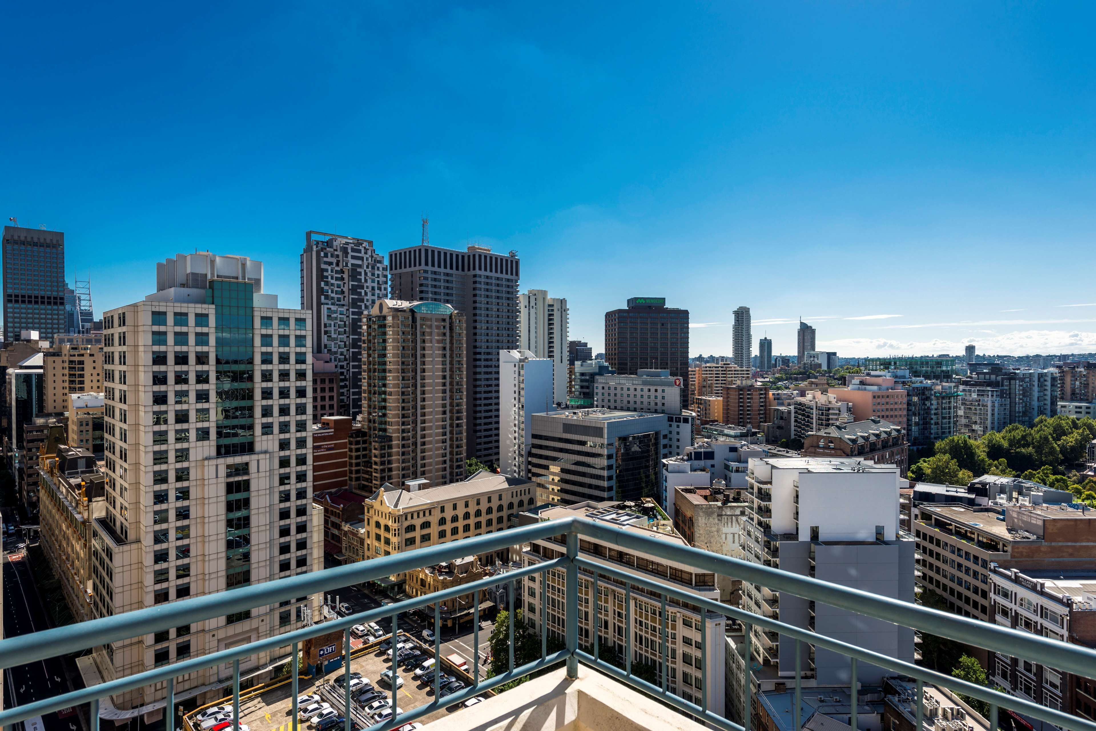 Oaks Sydney Castlereagh Suites — image 24