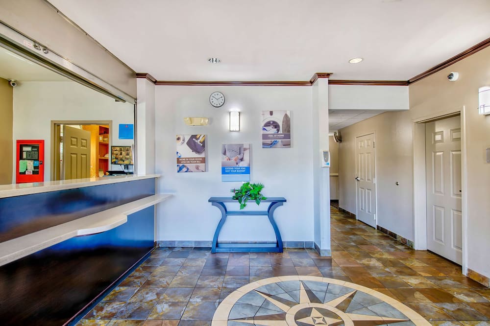 OYO Townhouse Beaumont Medical Center Area I-10