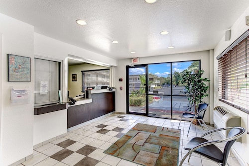 Studio 6 Kissimmee, FL - Orlando