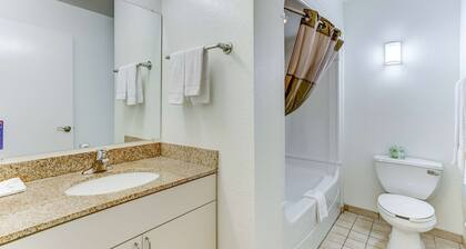 Studio 6 Extended Stay - Kissimmee, FL - Orlando