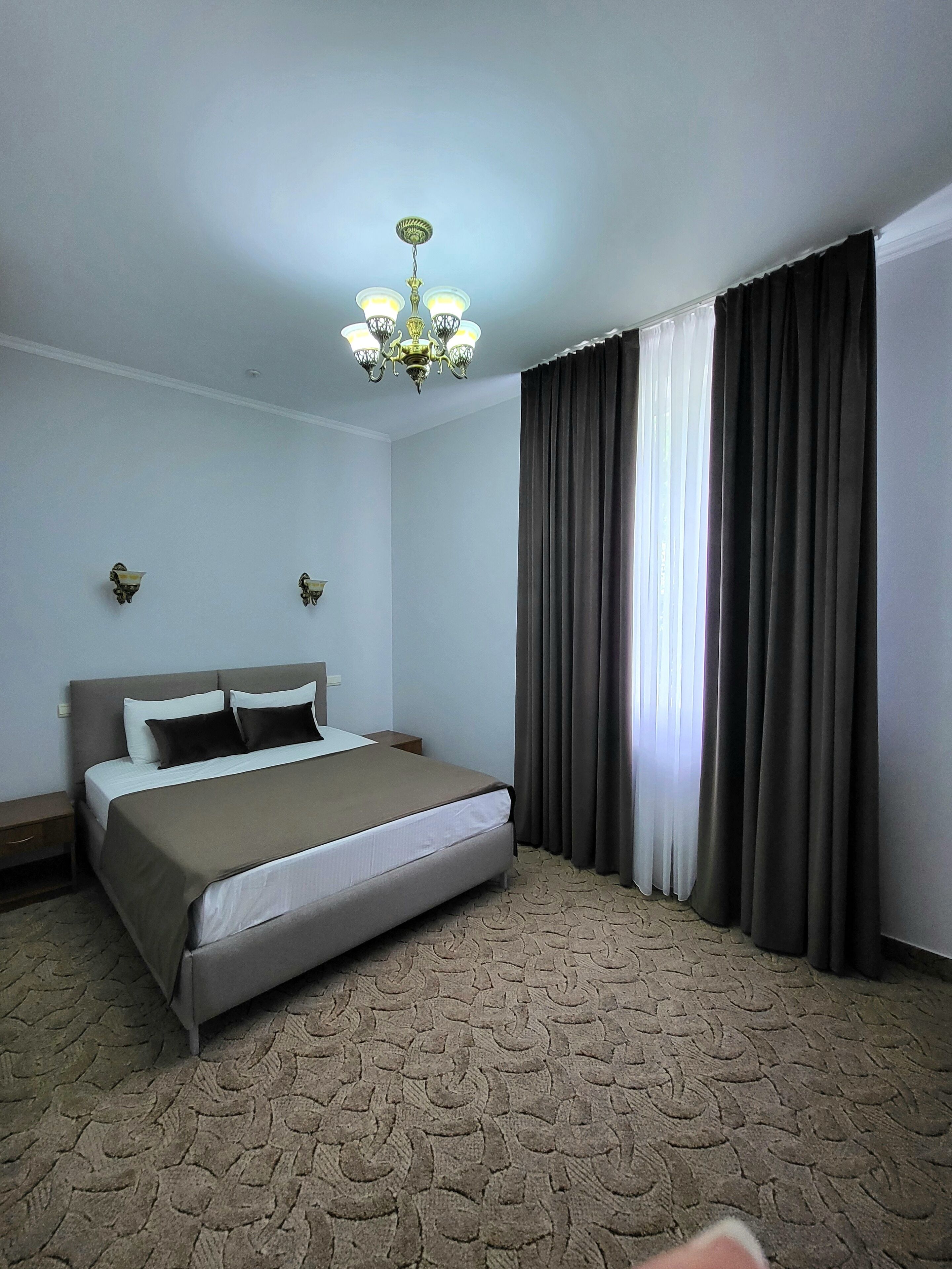 Junior Suite | In-room safe, desk, iron/ironing board, free WiFi