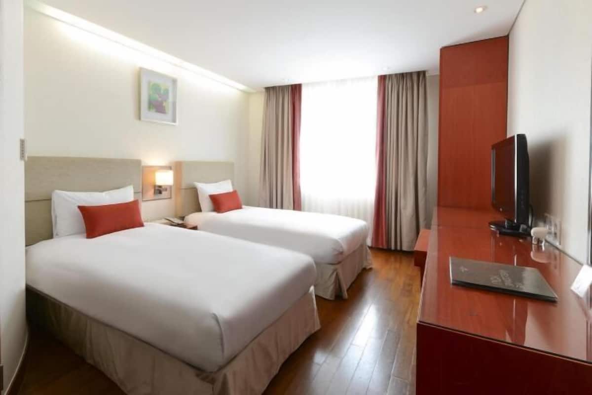 Edredons de pluma, camas Select Comfort, cofres nos quartos