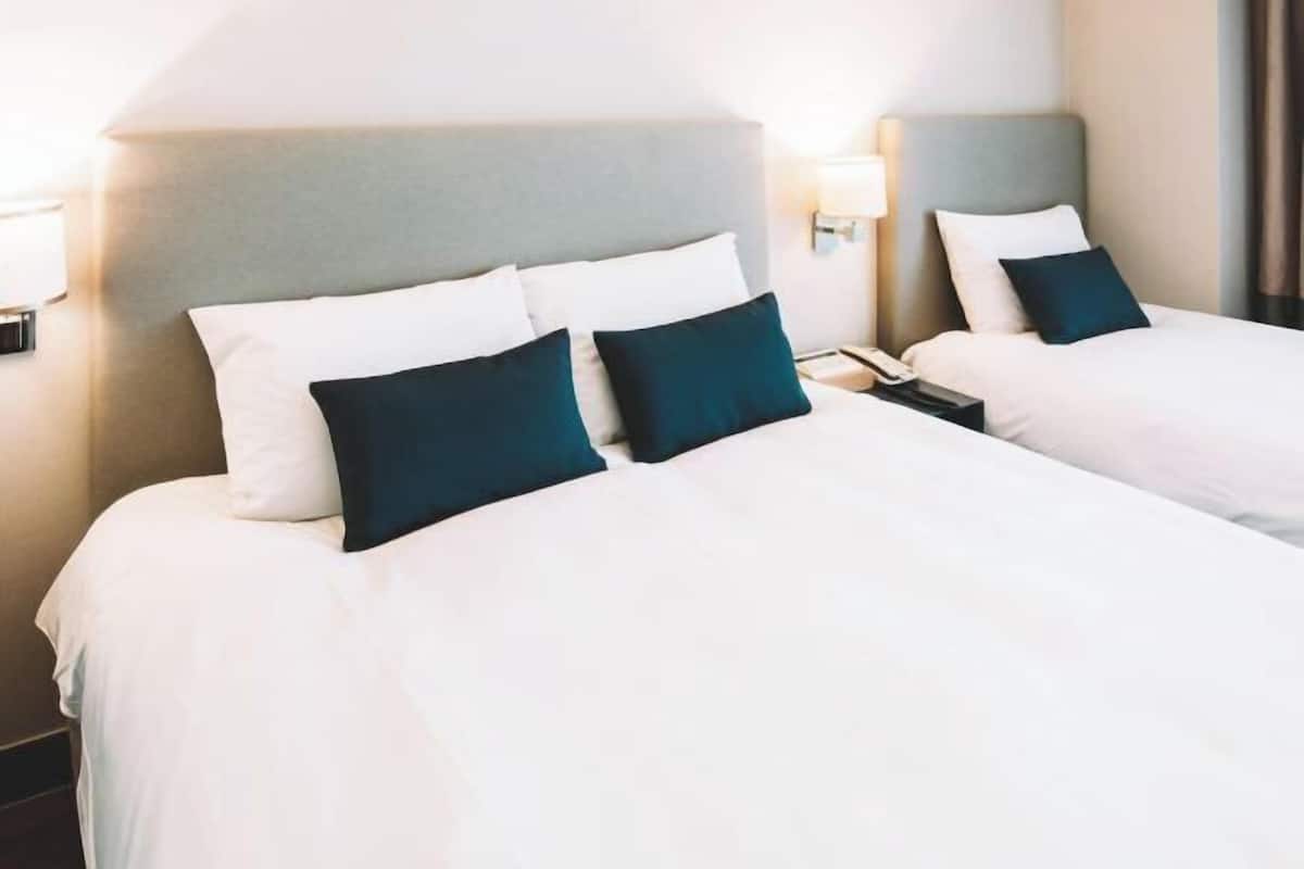 Edredons de pluma, camas Select Comfort, cofres nos quartos