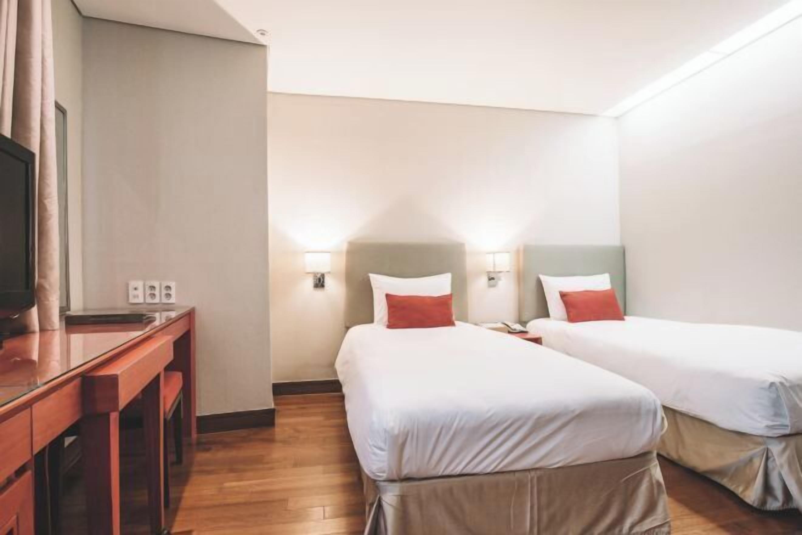 Down duvets, Select Comfort beds, in-room safe, individually furnished