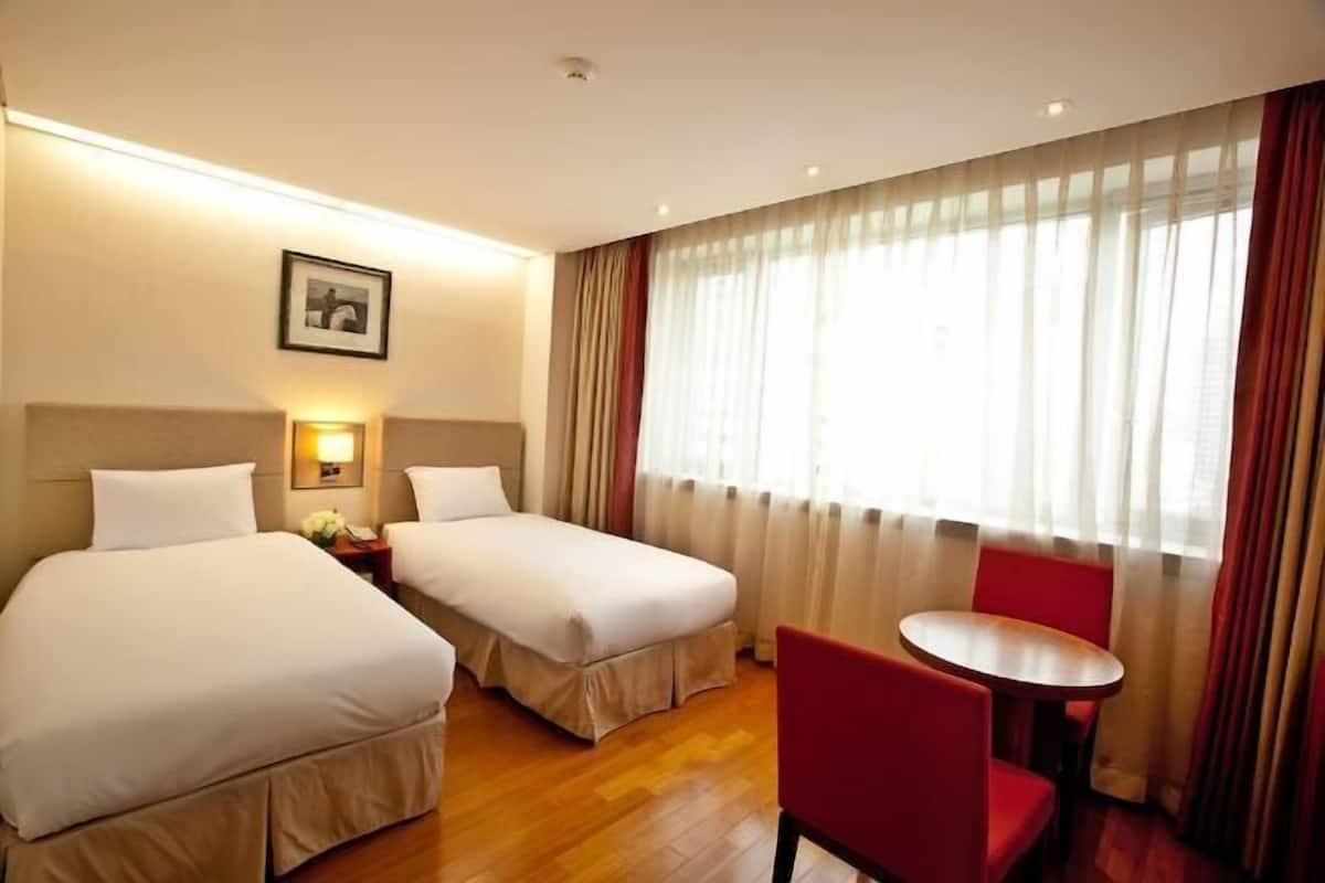 Edredons de pluma, camas Select Comfort, cofres nos quartos