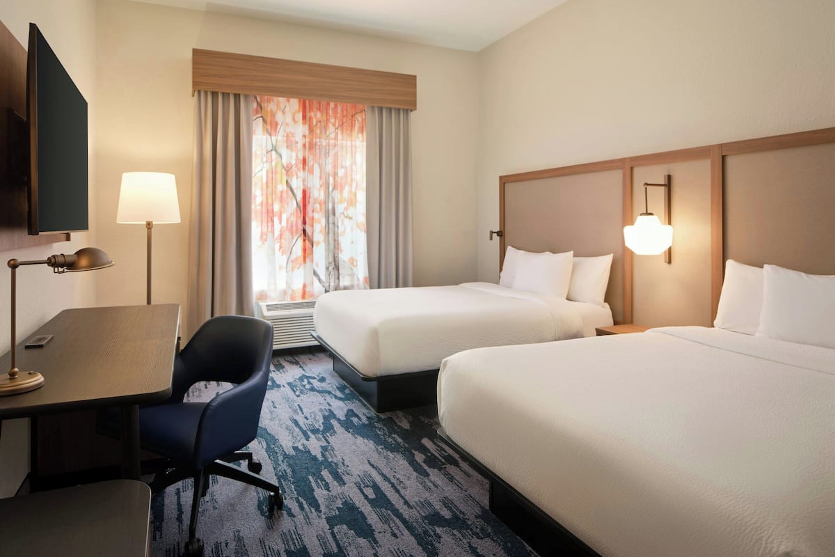 Room, 2 Queen Beds, Hearing Accessible