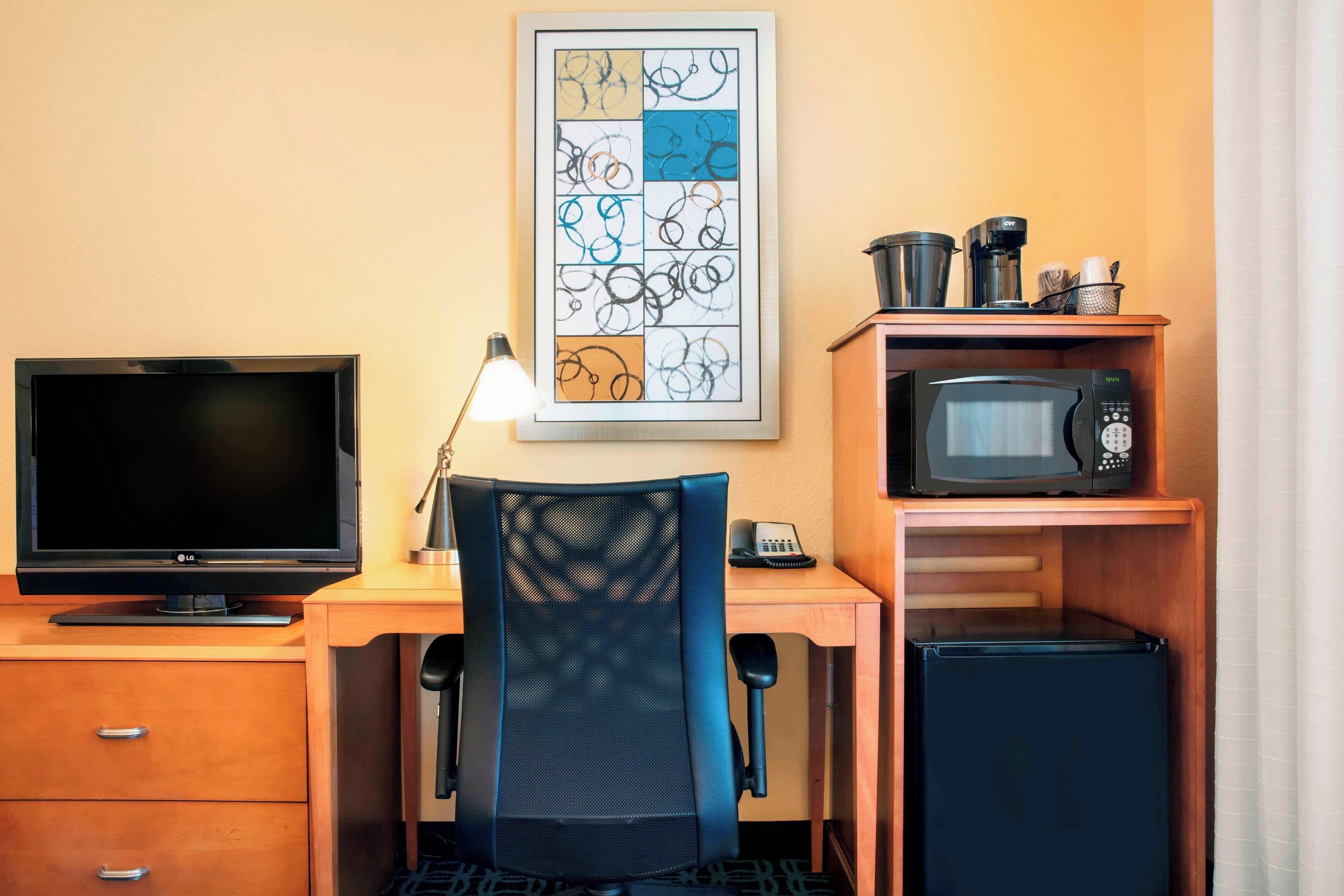 premium bedding, tempur-pedic beds, desk, blackout curtains