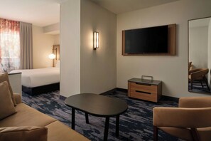 Premium bedding, Tempur-Pedic beds, desk, blackout curtains