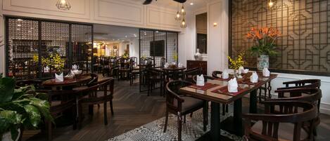 Frokost, lunsj og middag serveres