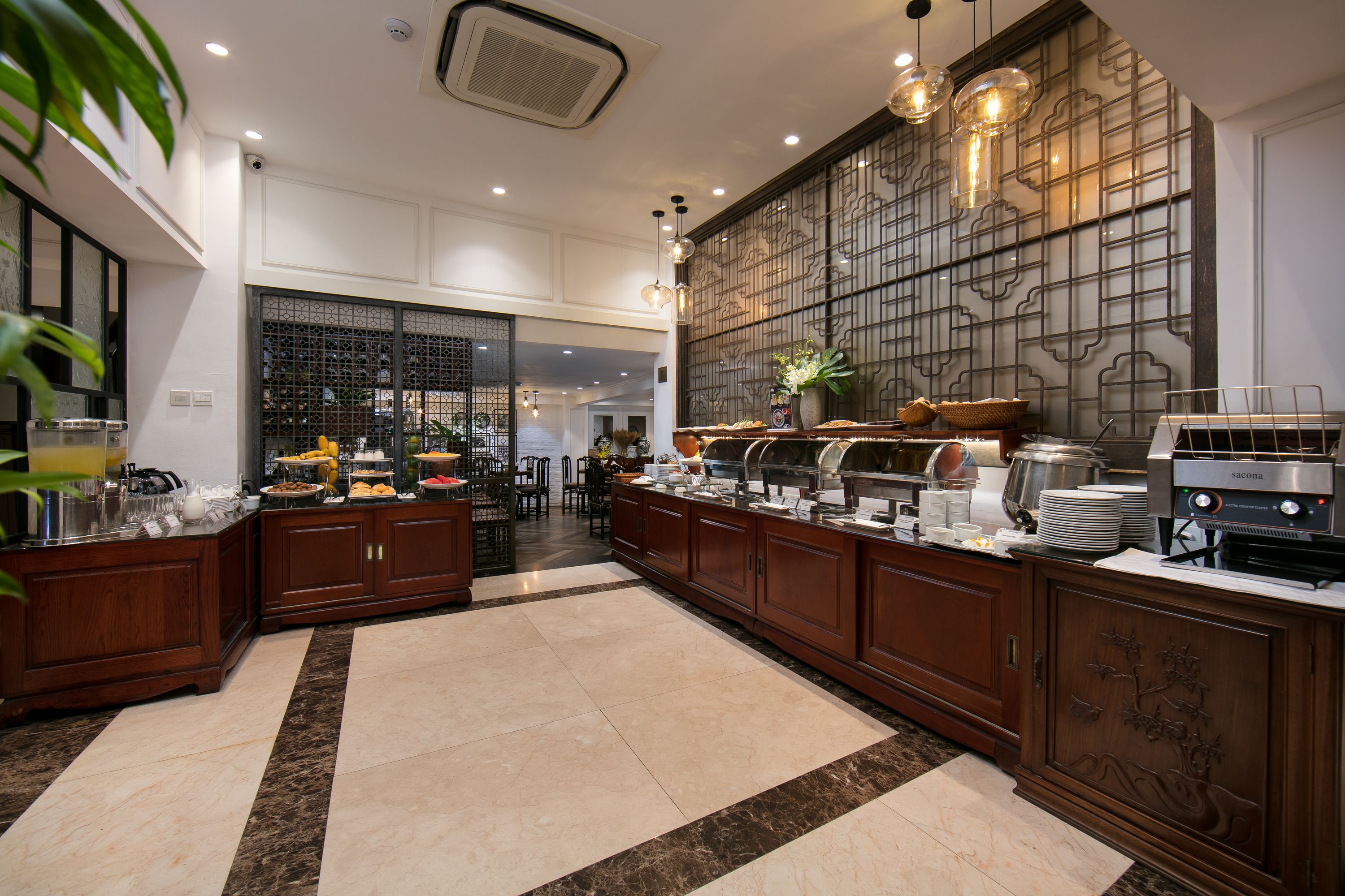 아침 식사, 점심 식사 및 저녁 식사 제공