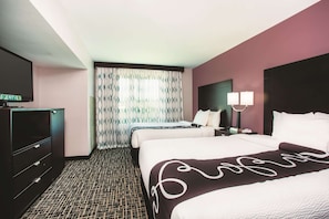 Suite, 2 Queen Beds, Non Smoking