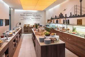 Se sirven desayunos, cenas y brunch