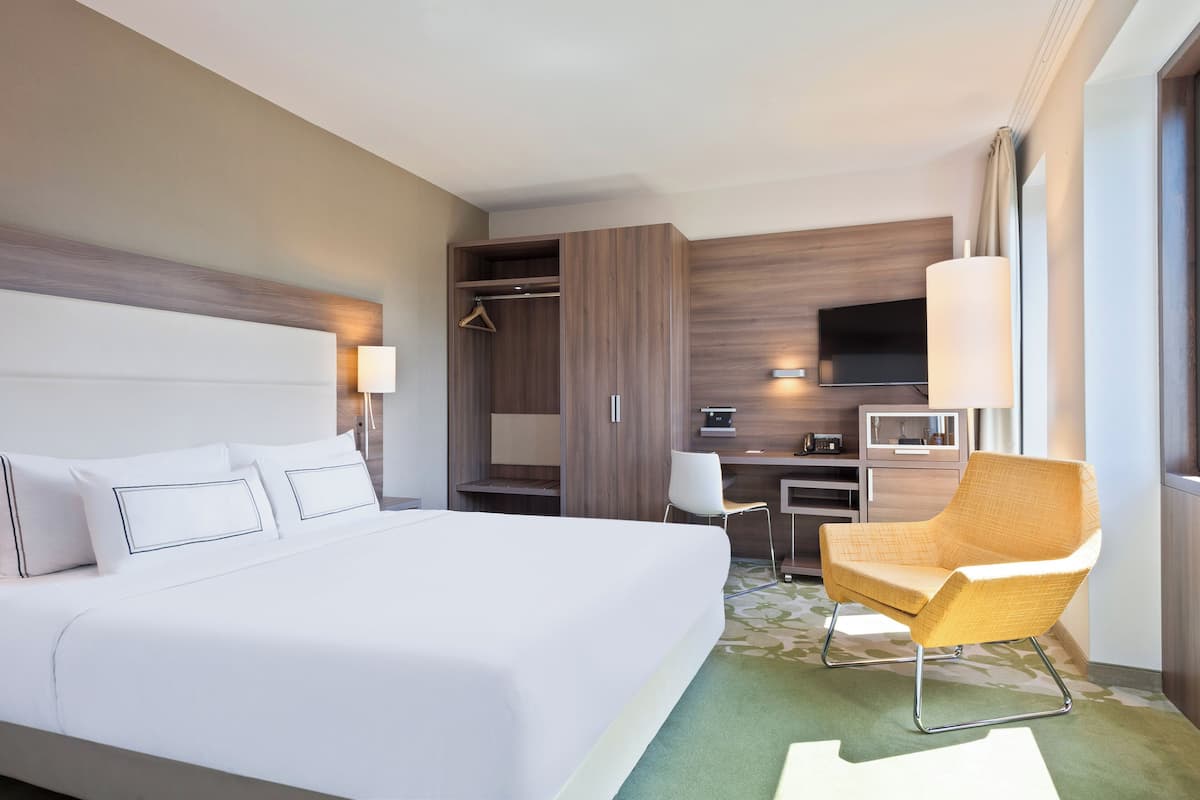 Skrivebord, skrivebord for bærbar PC, blendingsgardiner og lydisolert