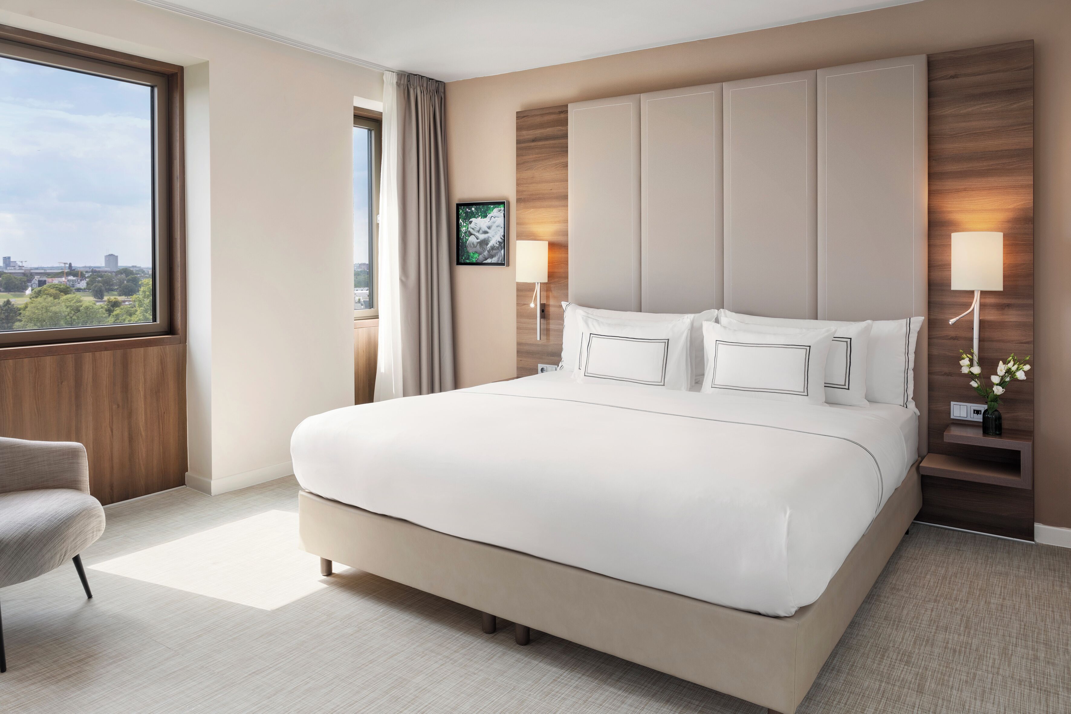 The Level Room with Executive Lounge Access | Skrivebord, skrivebord for bærbar PC, blendingsgardiner og lydisolert