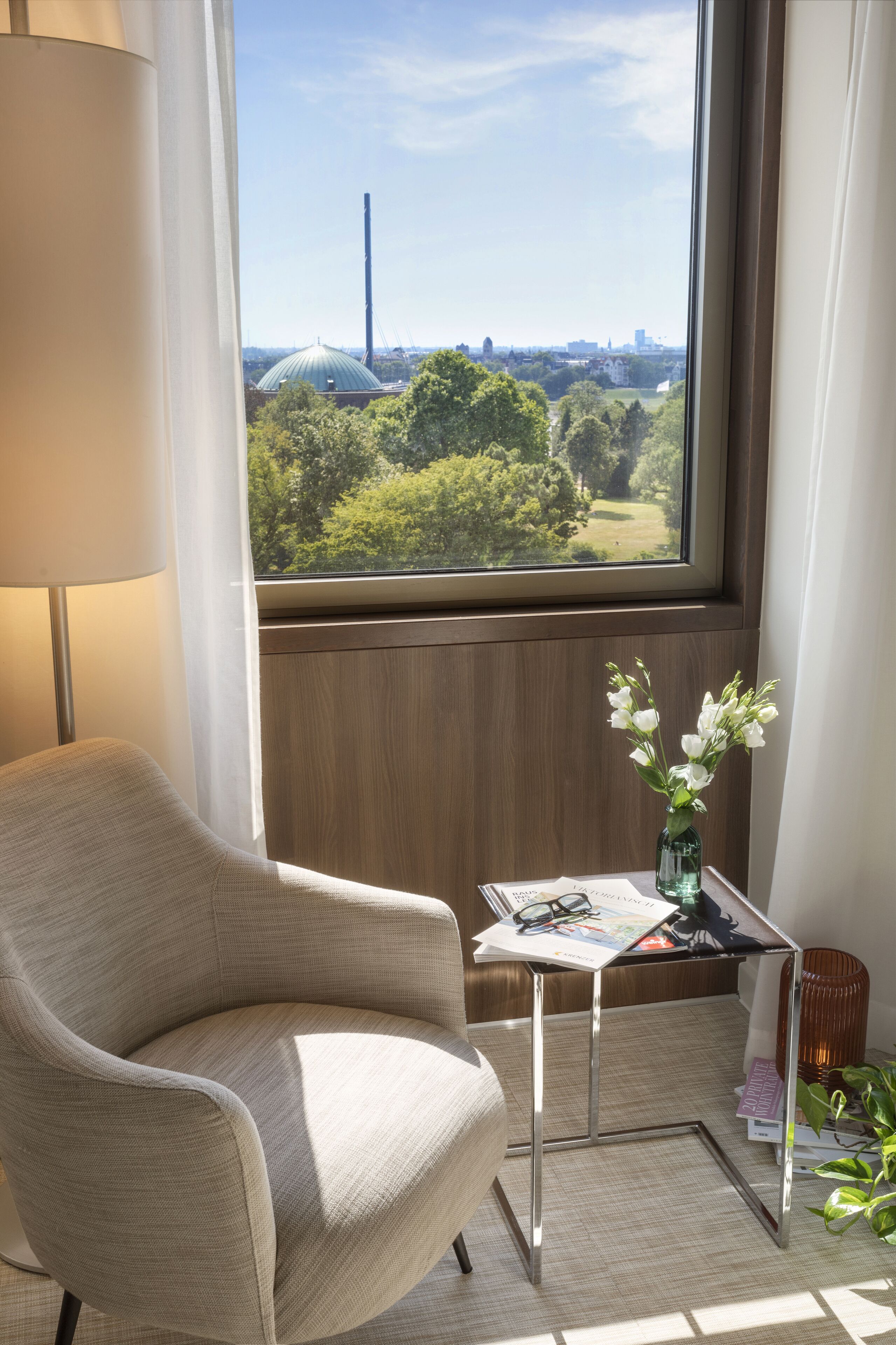 the level room with executive lounge access | view from room