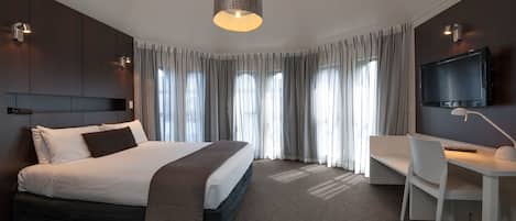 Suite Eksekutif, 1 kamar tidur | Setrika/meja setrika dan tempat tidur bayi (biaya tambahan)