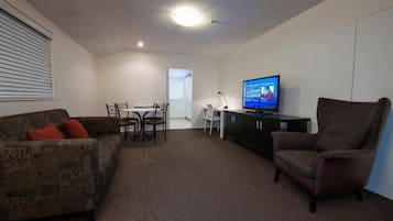 1 Bedroom Executive | Living area