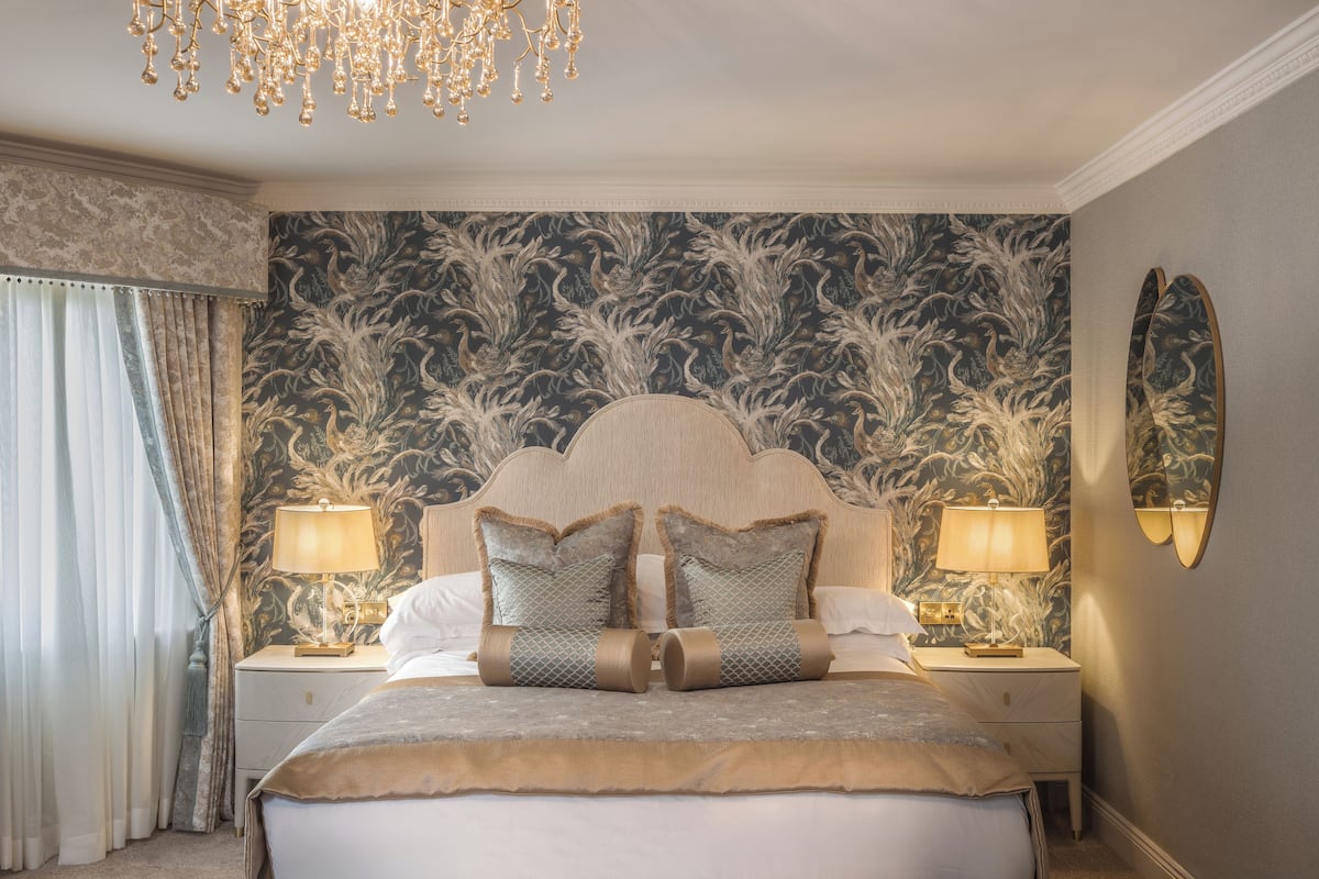 in-room safe, desk, iron/ironing board, free wifi