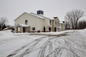 Exterior - Cobblestone Inn & Suites - Brillion (Brillion)