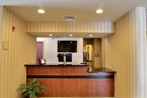Front of property - Cobblestone Inn & Suites - Brillion (Brillion)