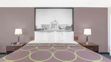 Escritorio, tabla de planchar con plancha y cunas gratuitas