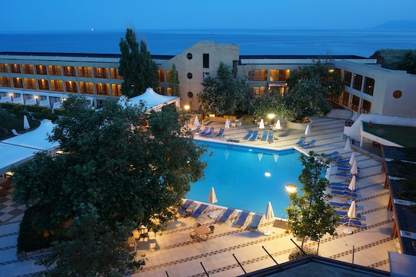 Indoor pool, 2 outdoor pools, pool umbrellas, sun loungers