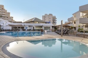 Indoor pool, outdoor pool - Sahara Sunset (Benalmádena)
