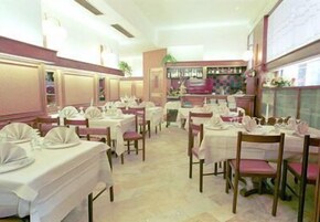 Desayuno buffet incluido todos los días 