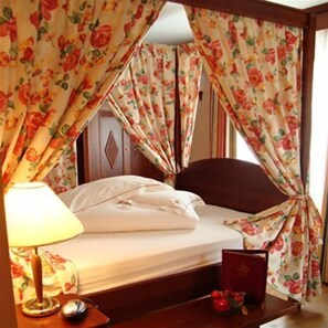 Internet, alarm clocks - Hotel Relais des Glaciers Spa Resort (Ayas)