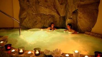 Indoor spa tub