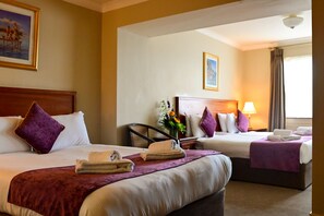 Fer et planche à repasser, Wi-Fi gratuit, draps fournis