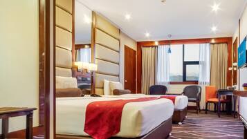 Premium bedding, minibar, in-room safe, desk