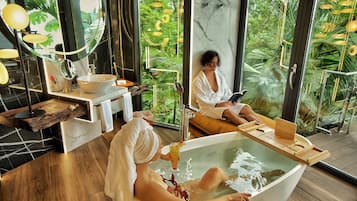 Sky Penthouse Private Pool | Baño | Amenidades de baño gratuitas, secadora de cabello, pantuflas, toallas