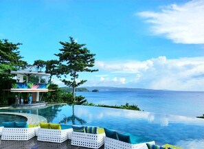6 outdoor pools, free pool cabanas, pool umbrellas - Fairways and Bluewater Boracay (Boracay Island)