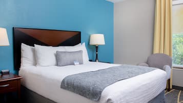 Safe på rommet, individuelt innredet og skrivebord