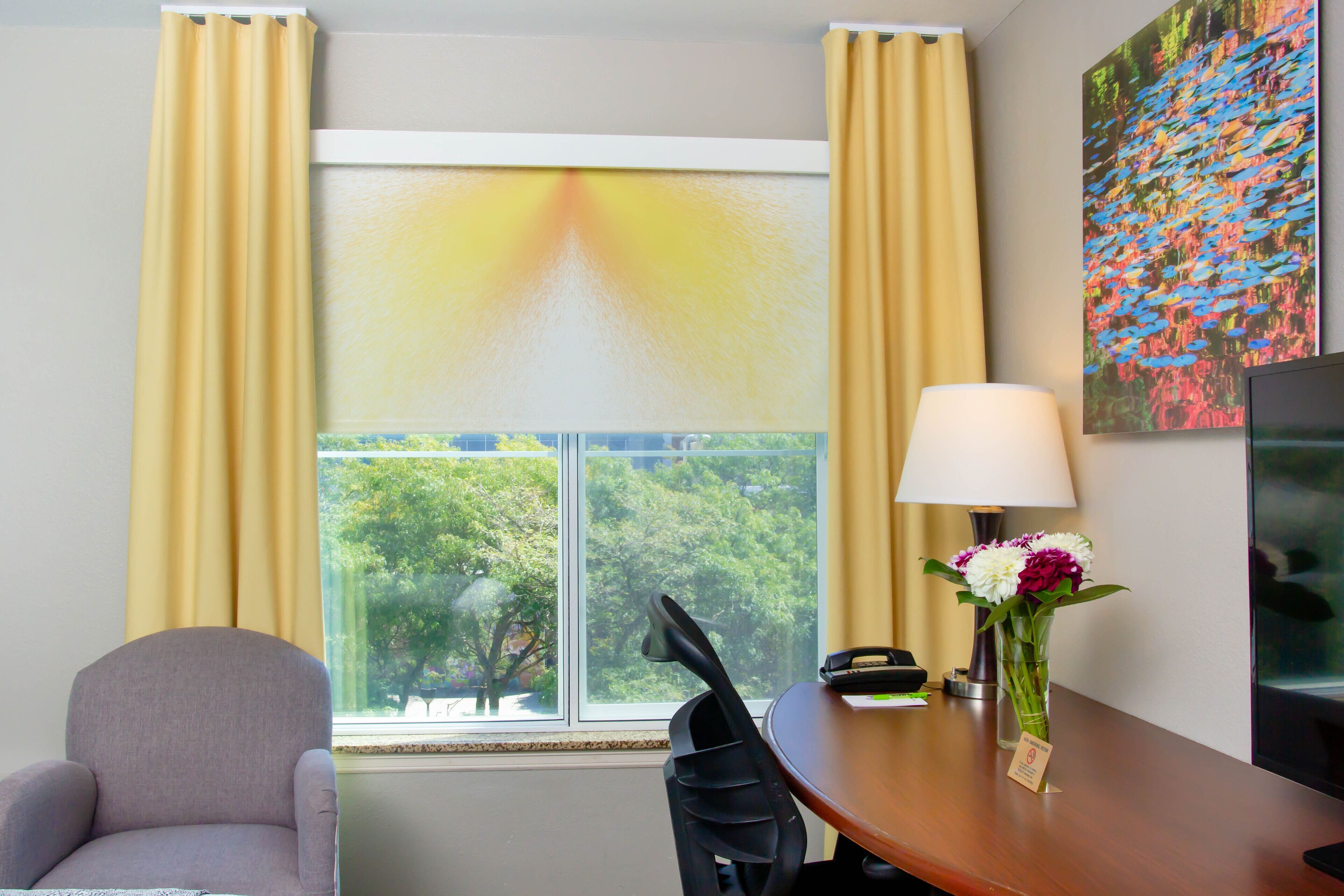 43-inch flat-screen tv with cable channels, tv