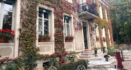 Chateau de Challanges