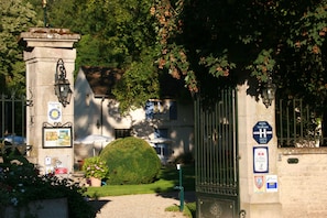 Entrada de la propiedad