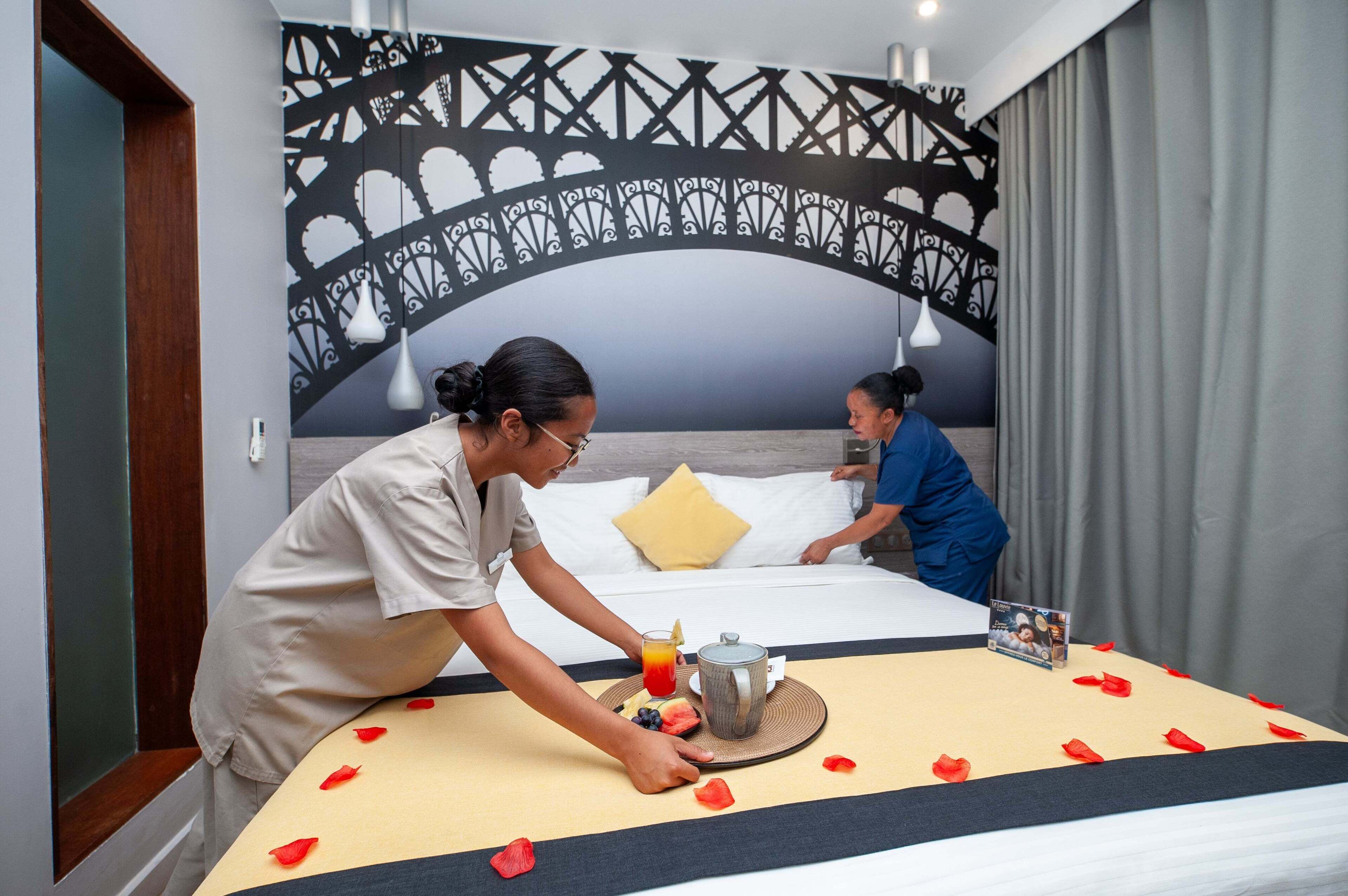 Premium bedding, minibar, in-room safe, desk