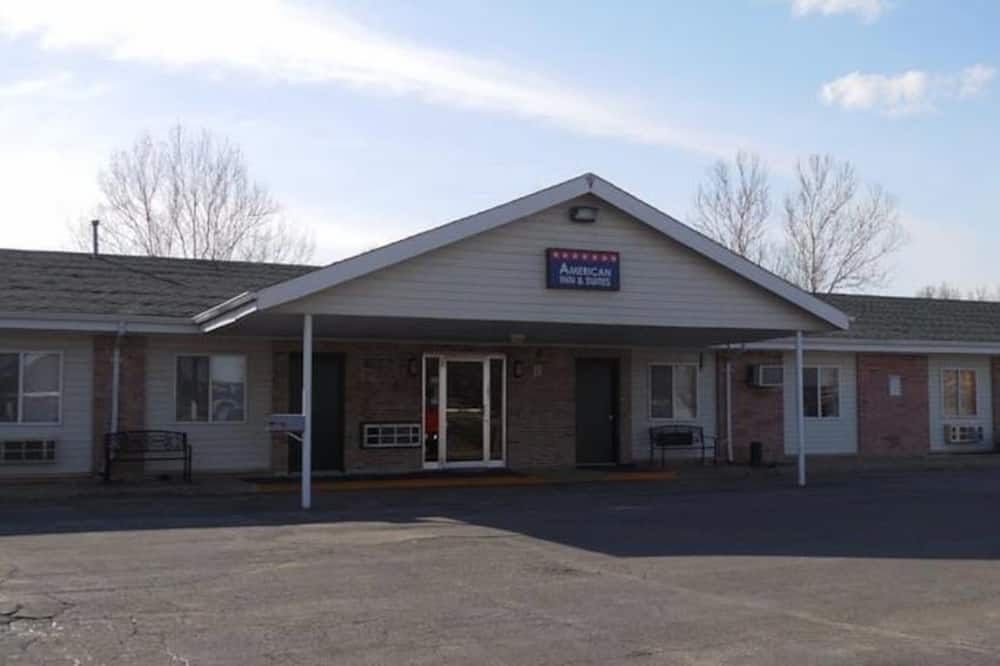 American Inn & Suites