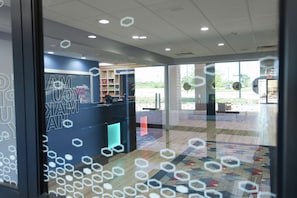 Lobby - Hampton Inn & Suites Ankeny (Ankeny)