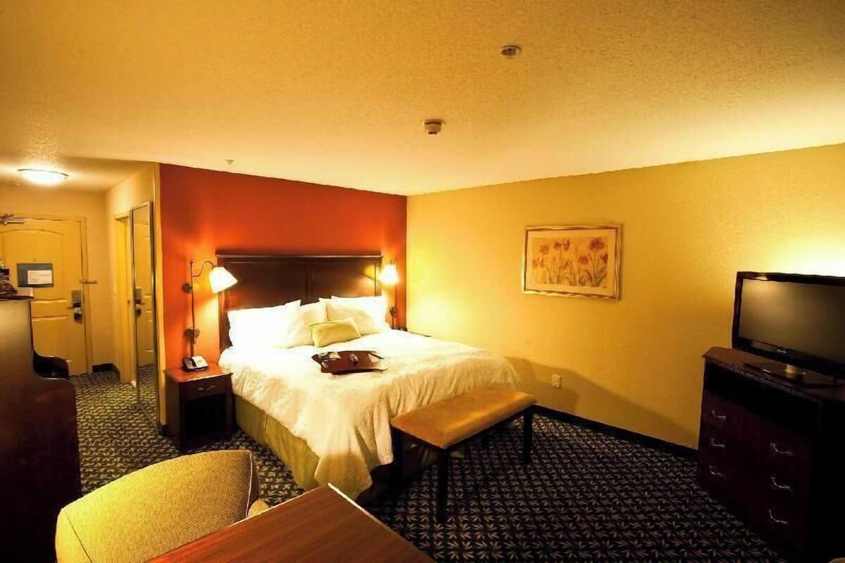 In-room safe, iron/ironing board, cots/infant beds, rollaway beds