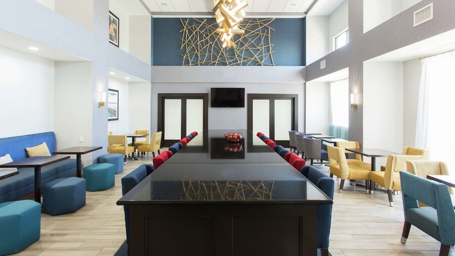 Hampton Inn & Suites Ankeny