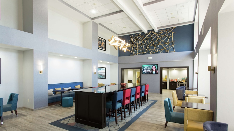 Hampton Inn & Suites Ankeny