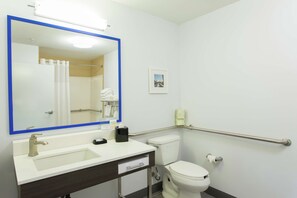 Studio, Accessible, Non Smoking | Bathroom